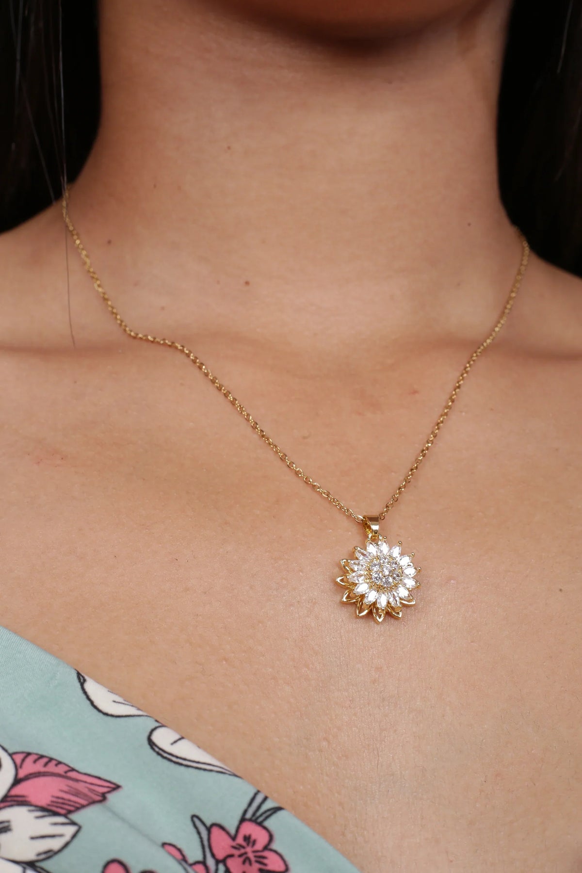 Que collar tan hermoso